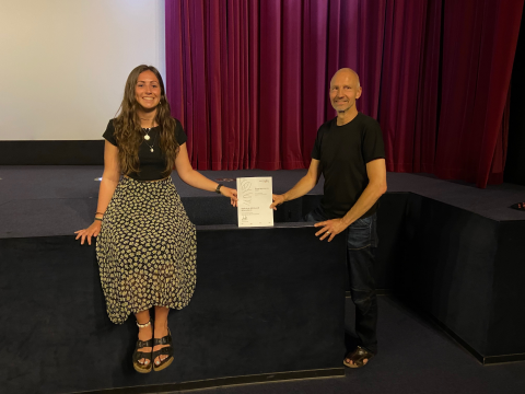 Apollo im UCI Kino, Wilhelmshaven: Jana Goritzka und Michael Kundy mit dem nordmedia-Kinoprogrammpreis © UCI Kino Wilhelmshaven
