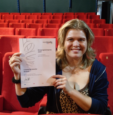 Cinema im Ostertor, Bremen: Lia Brinkmann mit dem nordmedia-Kinoprogrammpreis © Cinema im Ostertor