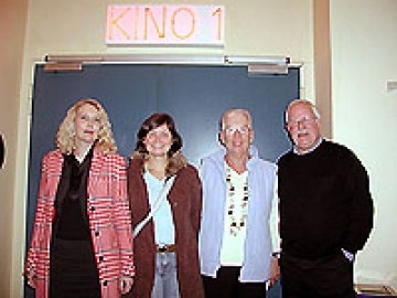 Dr. Sabine Dengel, Heike Schober, Renate Böhm und  Dieter Schinkel im Central Theater Uelzen