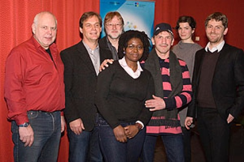 Wolfgang Schrick, Joachim Kruse, Jörg Witte, Florence Tsagué, Wolfgang Haring, Regisseurin Insa Onken, Michael Jahn (v.l.)