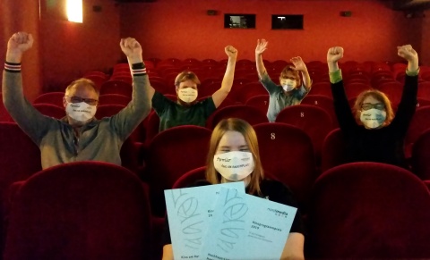 Hochhaus-Lichtspiele und Kino am Raschplatz, Hannover (v.l.): 
Marcus Gorny, Johannes Sperber, Catleen Scheller (mit dem nordmedia-Kinoprogrammpreis), Anja Bolte und Sybille Mollzahn © Vereinigte Filmtheater Betriebe GmbH