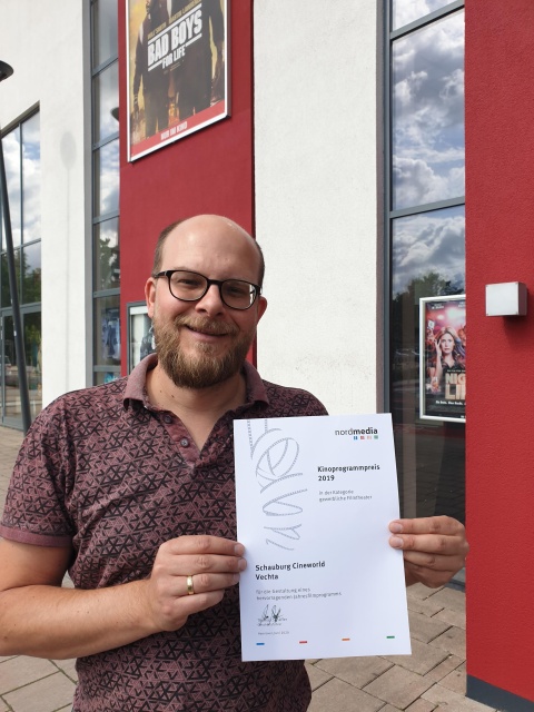 Schauburg Cineworld, Vechta: Gunnar Schäfers  mit dem nordmedia-Kinoprogrammpreis © Schauburg Cineworld