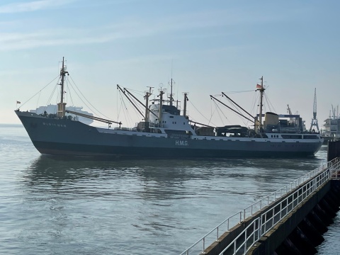 die "MS Bleichen"im Hafen von Cuxhaven © Rohfilm Factory/Karsten Stöter