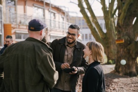 Visionskultur Geschäftsleiter Hachem Gharbi und nordmedia-Förderreferentin Carmen Wetzel / Foto: © Magdalena Stengel