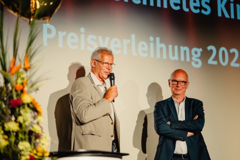 Jochen Coldewey, Leiter der Förderung der nordmedia, berichtet von den Anfängen der Kinoprogrammpreise in Niedersachsen © nordmedia/Marie-Christin Pratsch