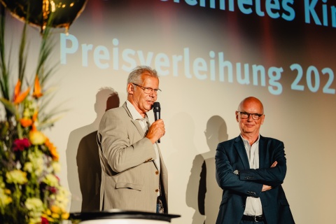 Jochen Coldewey, Leiter der Förderung der nordmedia, berichtet von den Anfängen der Kinoprogrammpreise in Niedersachsen © nordmedia/Marie-Christin Pratsch