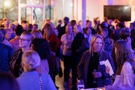Get-together(Foto: Ole Spata)