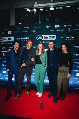 Das Team von EVERYTHING WILL CHANGE (v.l.): Gary Marlowe, Regisseur Marten Persiel, Katharina Bergfeld, Felix Leiberg, Aisha Prigann © nordmedia