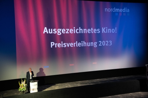 nordmedia-Geschäftsführer Thomas Schäffer begrüßt die Gäste im CineMotion. Foto: © nordmedia/Heiko Sandelmann