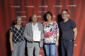 nordmedia Kinoprogrammpreis 2024 im CITY 46/ Kommunalkino Bremen: OSCAR Kulturspielhaus Osterholz-Scharmbeck (v.l. Petra Schleuning, Gerold Wolf, Tanja Hanke, Robert Thalheim)