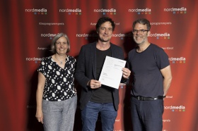 nordmedia Kinoprogrammpreis 2024 im CITY 46/ Kommunalkino Bremen: Inselkino Spiekeroog (v.l. Petra Schleuning, Ruben Franz, Robert Thalheim)