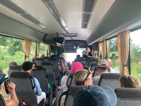 Im Bus zur Fähre nach Norddeich © nordmedia