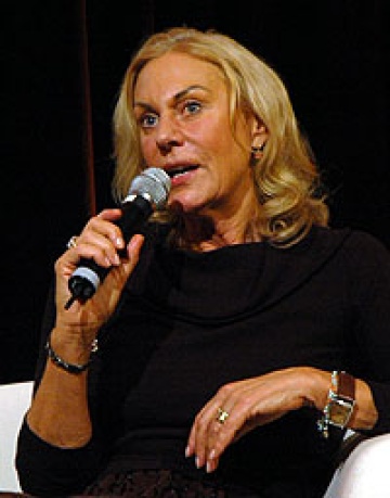 Doris J. Heinze