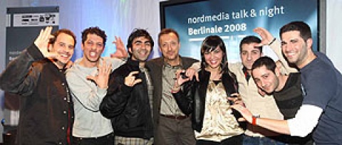 „Chiko“-Regisseur Özgür Yildirim (3. von rechts) mit seinem Team