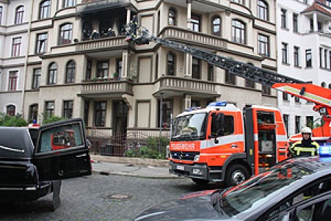 Nachgestellte Schäden der Explosion