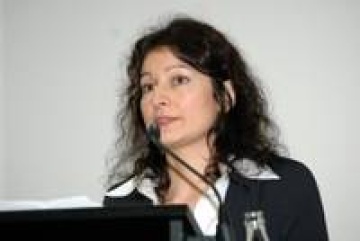Dr. Sara de Freitas Dr. Sara de Freitas