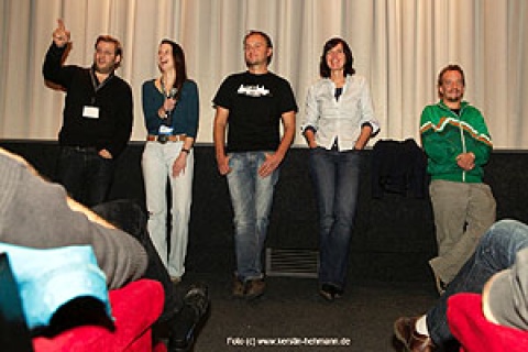 das PUPPE-Team Sol Bondy, Isabel Sebeikat, Marcel Lenz, Sandra Fuhr und Tobi B. (v.l.)