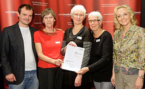die Gastgeberinnen und Spitzenpreisträgerinnen: Ruth Rogée, Elke Rickert und Ulla Brennecke vom SCALA Programmkino in Lüneburg