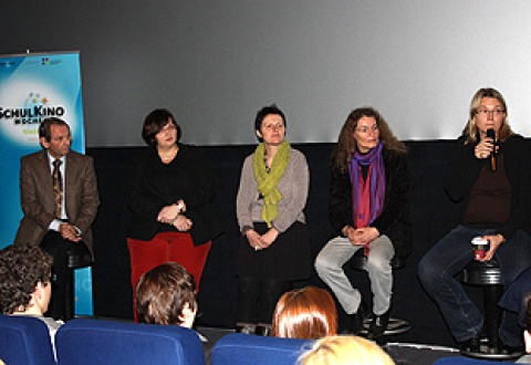 Filmdiskussion bei den 9. SchulKinoWochen Niedersachsen (Foto: Karl Maier)