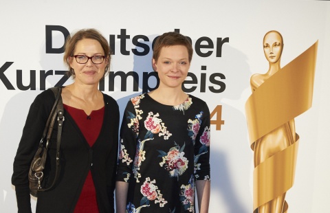 Anja Römisch von der Stiftung Kulturregion Hannover mit der Preisträgerin Susann Maria Hempel (v.l.)