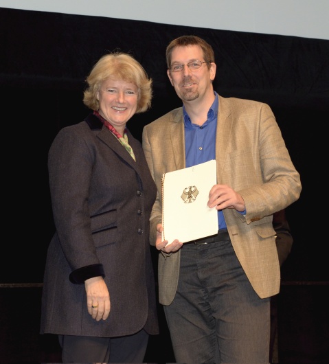 Kulturstaatsministerin Prof. Monika Grütters mit Volker Kufahl vom Universum Filmtheater Braunschweig