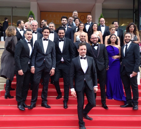 Regisseur Mohamed Diab mit seinem Team bei der Weltpremiere in Cannes