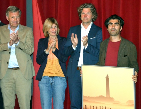 Fatih Akin (rechts) bei der Verleihung des Integrationspreises auf Norderney