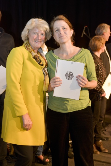 Monika Grütters mit Sybille Mollzahn,  Kino am Raschplatz Hannover