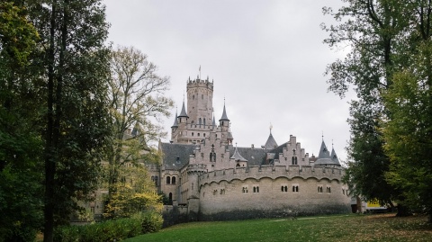 Das Schloss Marienburg ist ein beliebter Drehort. © Ole Spata