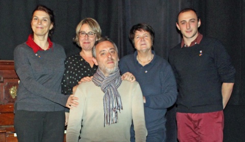 Regisseur Cyril Leuthy (Mitte) und die Crew des Eröffnungsfilms BARBARA - CHANSONS POUR UNE ABSENTE im Lumiere