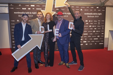 Das Team von CLEO: (v.l.n.r.) Produzent Fabian Gasmia, Darsteller Jeremy Mockridge, Darstellerin Marleen Lohse, Darsteller Heiko Pinkowski und Regisseur Erik Schmitt