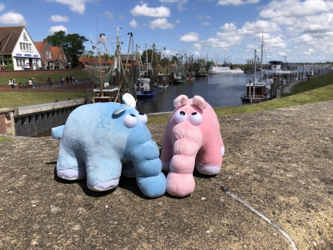 Ottifanten im Hafen von Greetsiel © Touristik GmbH Krummhörn-Greetsiel