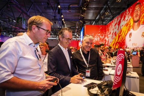 "FIFA 20"-Training bei EA, v.l.: Stefan Muhle, Dr. Berend Lindner, Martin Lorber (EA) © offenblende.de, Cord Richert