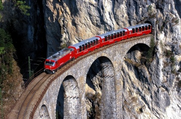 "Die gefährlichsten Bahnstrecken der Welt: Der Bernina Express"