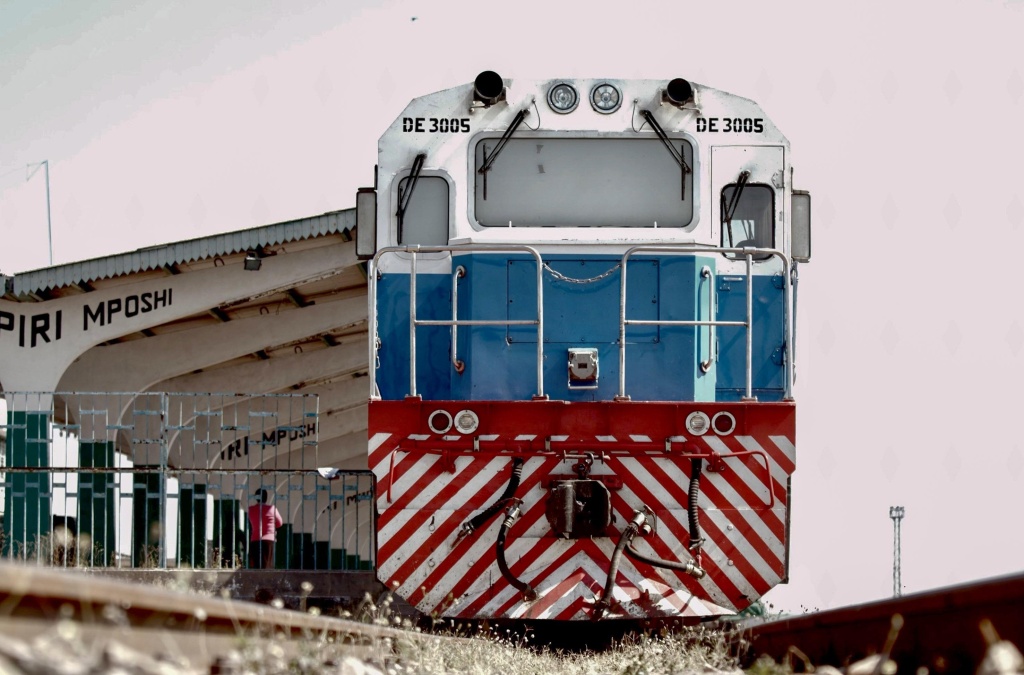 Die Gefahrlichsten Bahnstrecken Der Welt Die Tazara Nordmedia