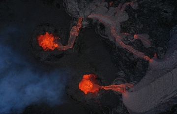 "Island im Winter - Glühende Lava und ewiges Eis"