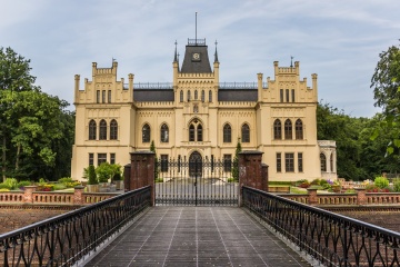 Schloss: Schloss Evenburg, Leer