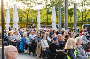 „inspektion // mut“ in der Landesvertretung in Berlin - nordmedia-Freiluftkinoabend