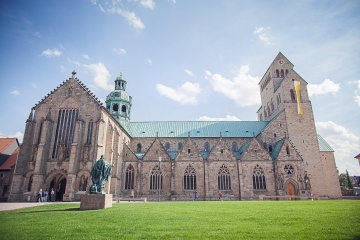 Kirche: Mariendom Hildesheim
