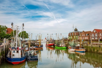 Hafen: Neuharlingersiel