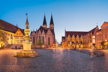Altstadt: Altstadtmarkt mit St. Martinikirche, Braunschweig